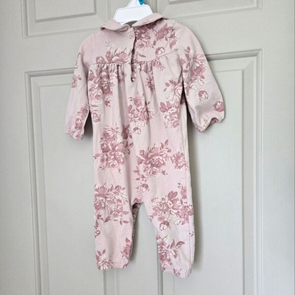 2/$20 Gap Floral Baby Romper Size 3-6 M - Picture 3 of 4